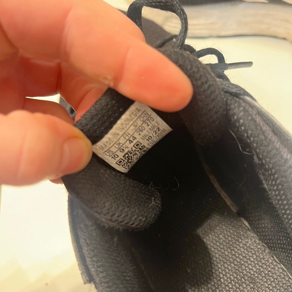 New balance runners - 10 - Picture 3 of 6